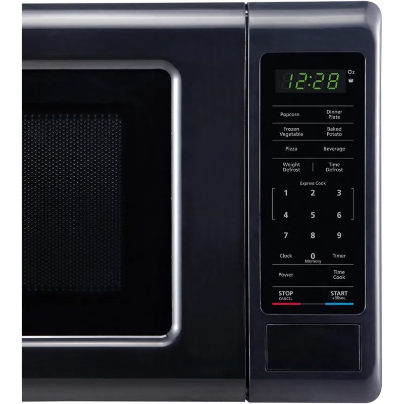 Magic Chef Countertop Microwave  700 Watts