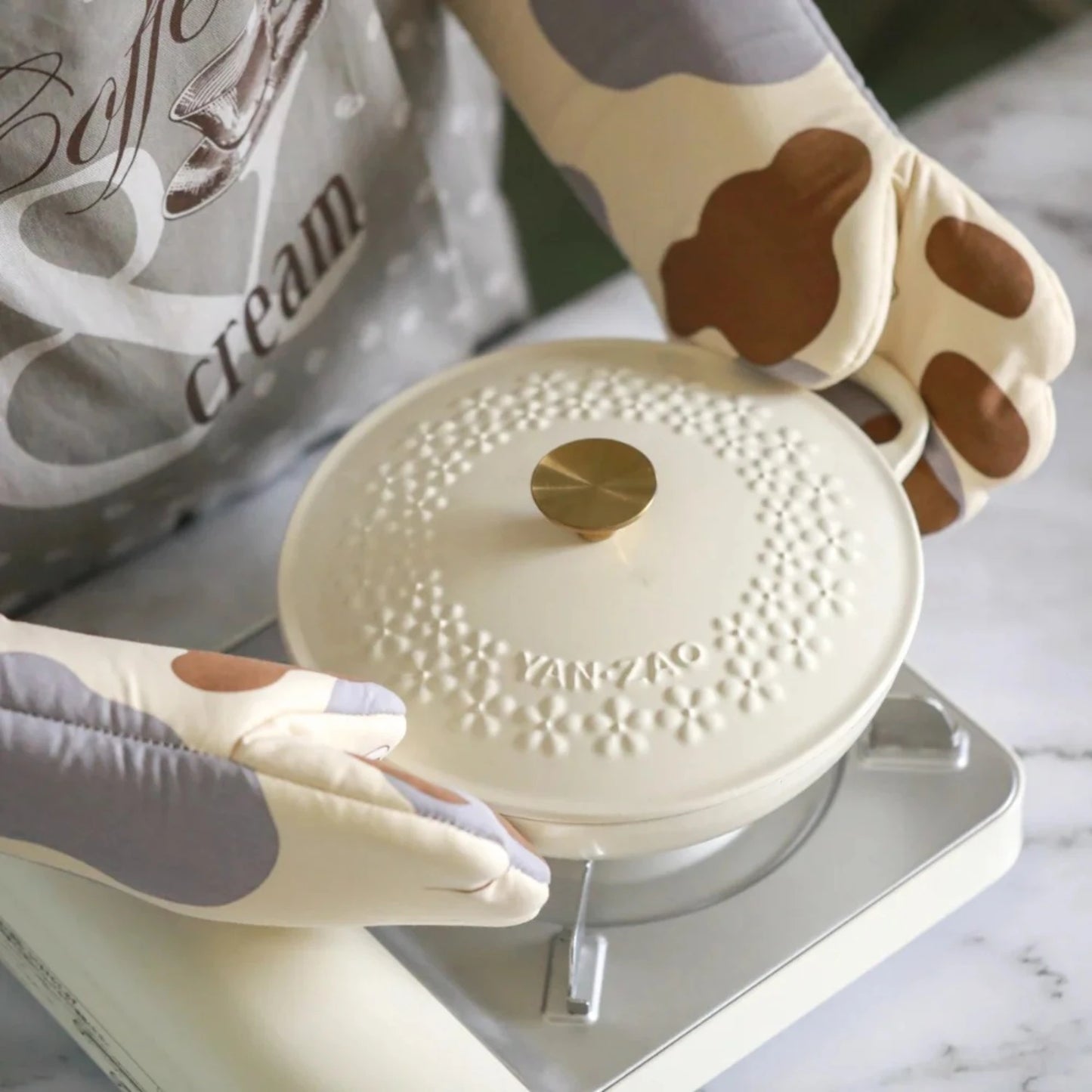 Cute Animal Paw Design Oven Mitts