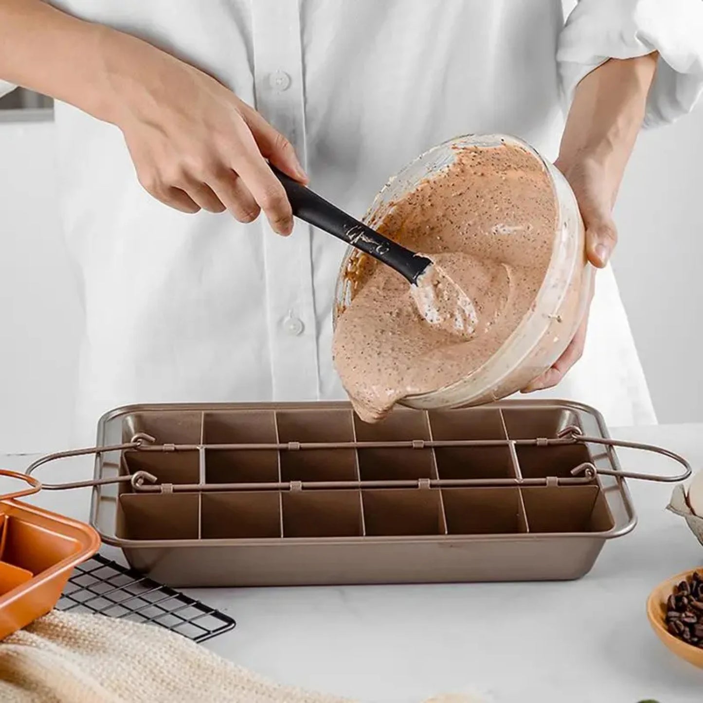 Non-Stick Brownie Pan