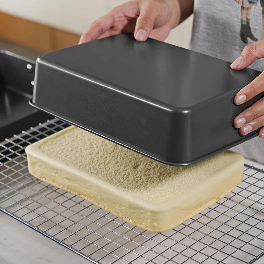 Rectangular Carbon Steel Non-Stick Baking Pan